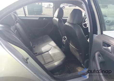 2013 Volkswagen Jetta 2.5L Se z USA, uszkodzony, nr VIN 3VWDP7AJ0DM419091